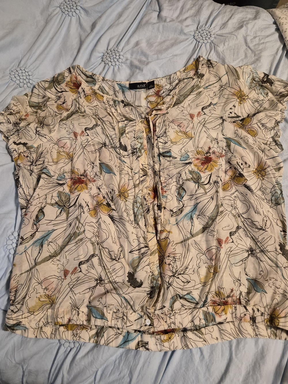 a.n.a Floral Cream Short Sleeve Blouse